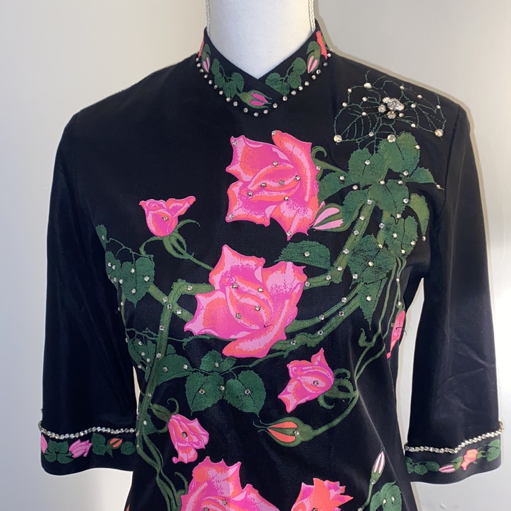 Rare vintage Alfred Shaheen painted gown probably a small. Circa 1950, 1960?